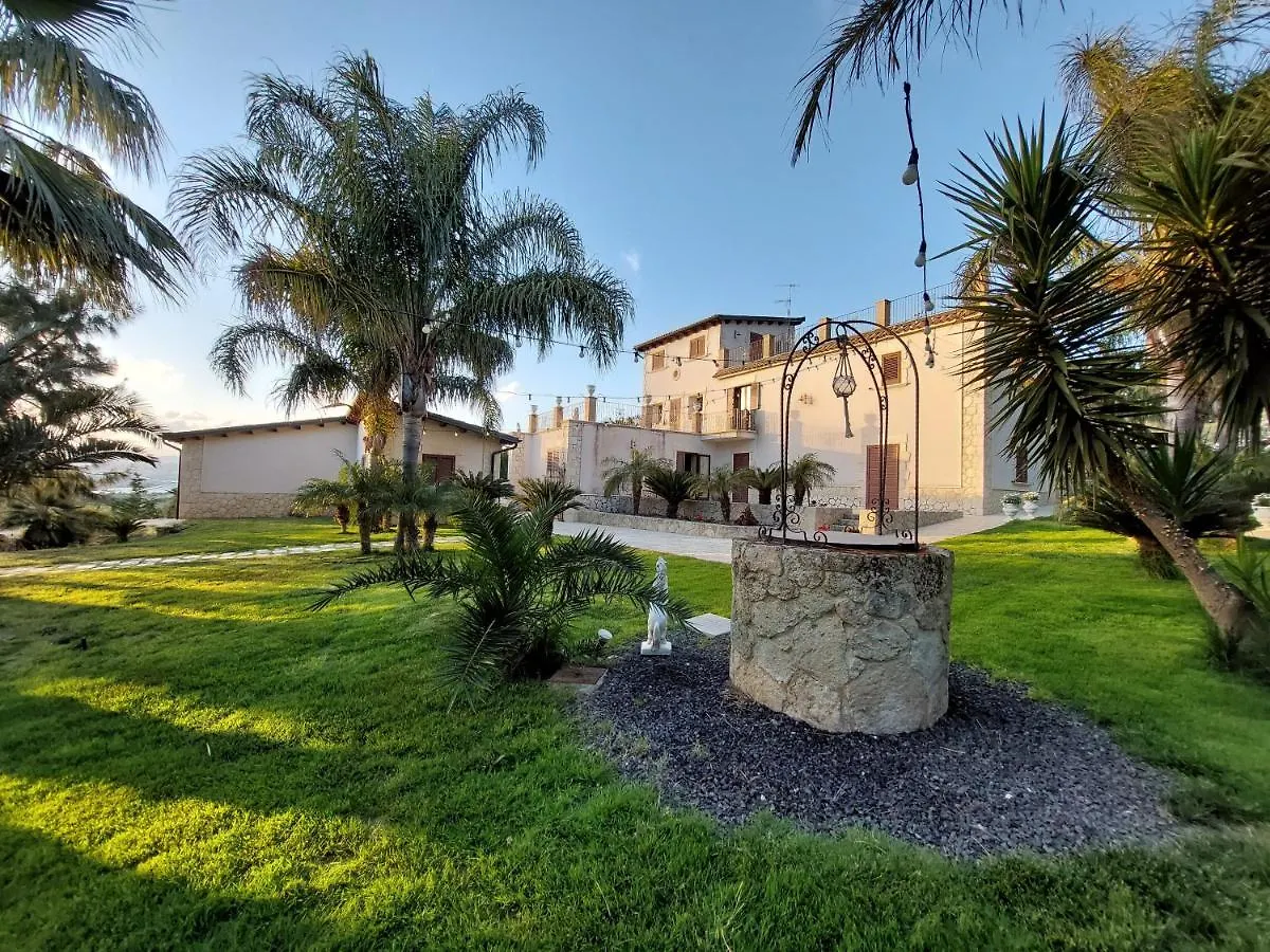 Tenuta Costa Palma di Montechiaro Farm stay